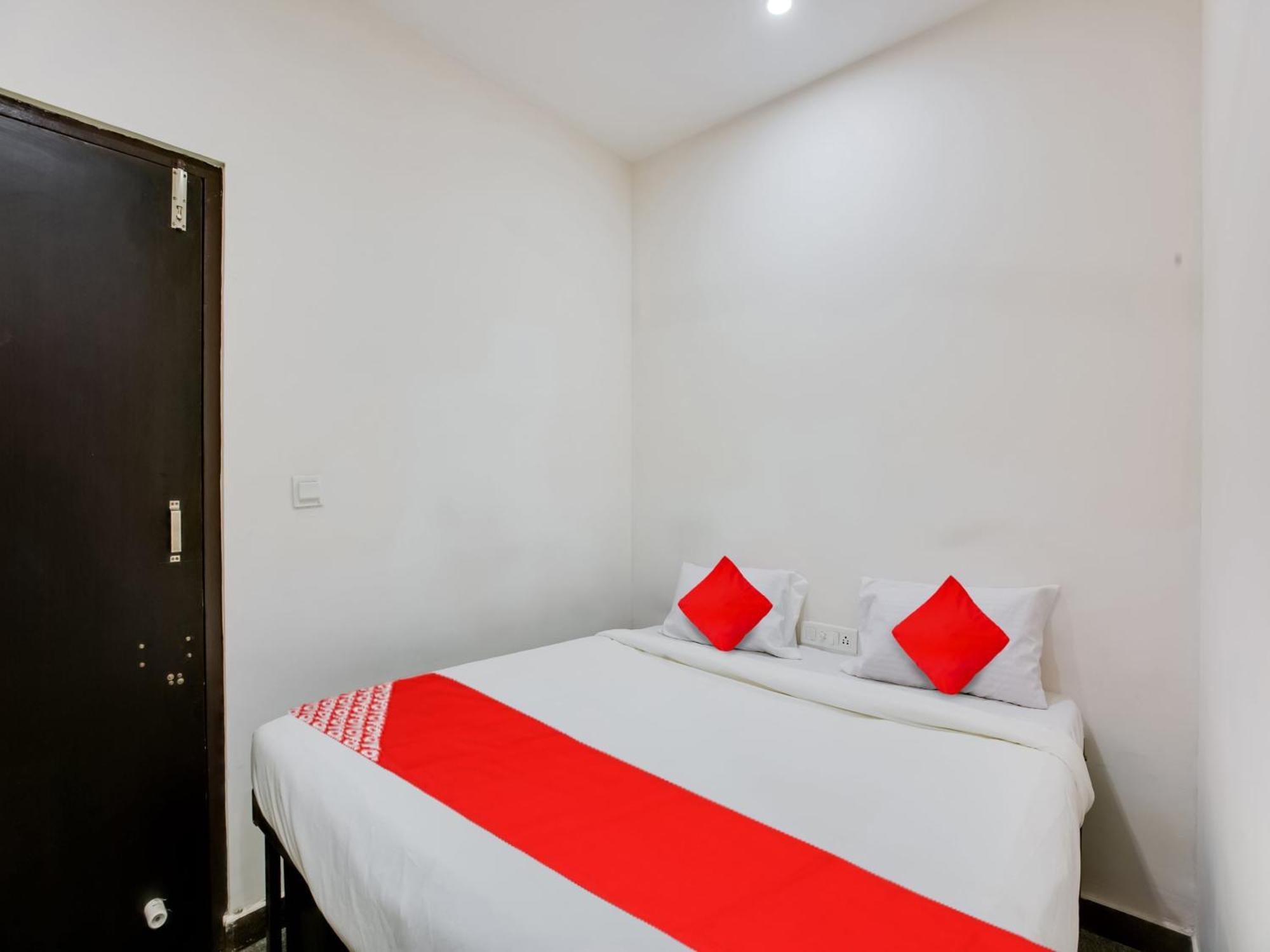Hotel O Manjushree Boarding & Lodging Nearby Dr.Br Ambedkar Stadium Basveshwar Nagar Bangalore Extérieur photo