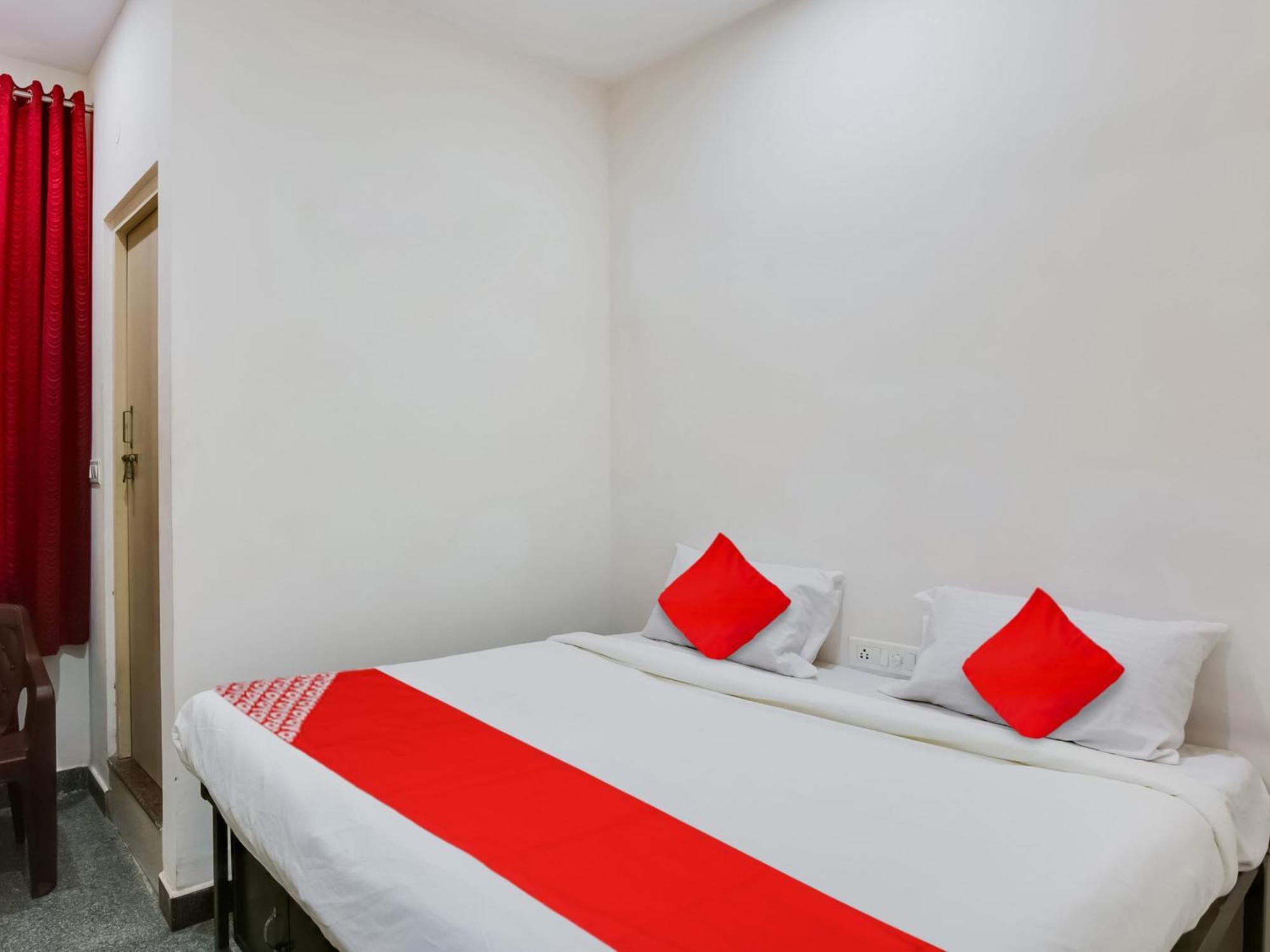 Hotel O Manjushree Boarding & Lodging Nearby Dr.Br Ambedkar Stadium Basveshwar Nagar Bangalore Extérieur photo
