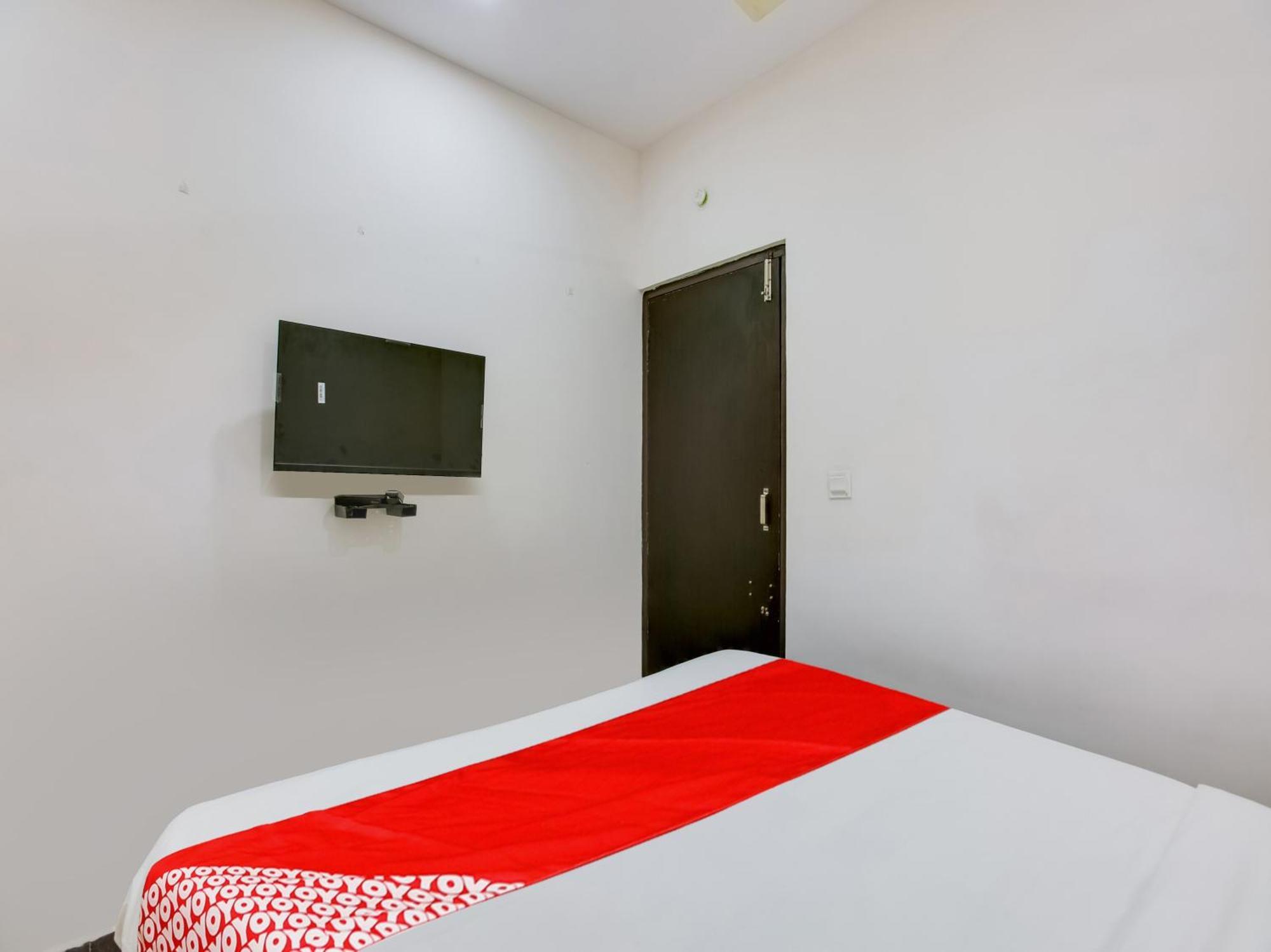 Hotel O Manjushree Boarding & Lodging Nearby Dr.Br Ambedkar Stadium Basveshwar Nagar Bangalore Extérieur photo