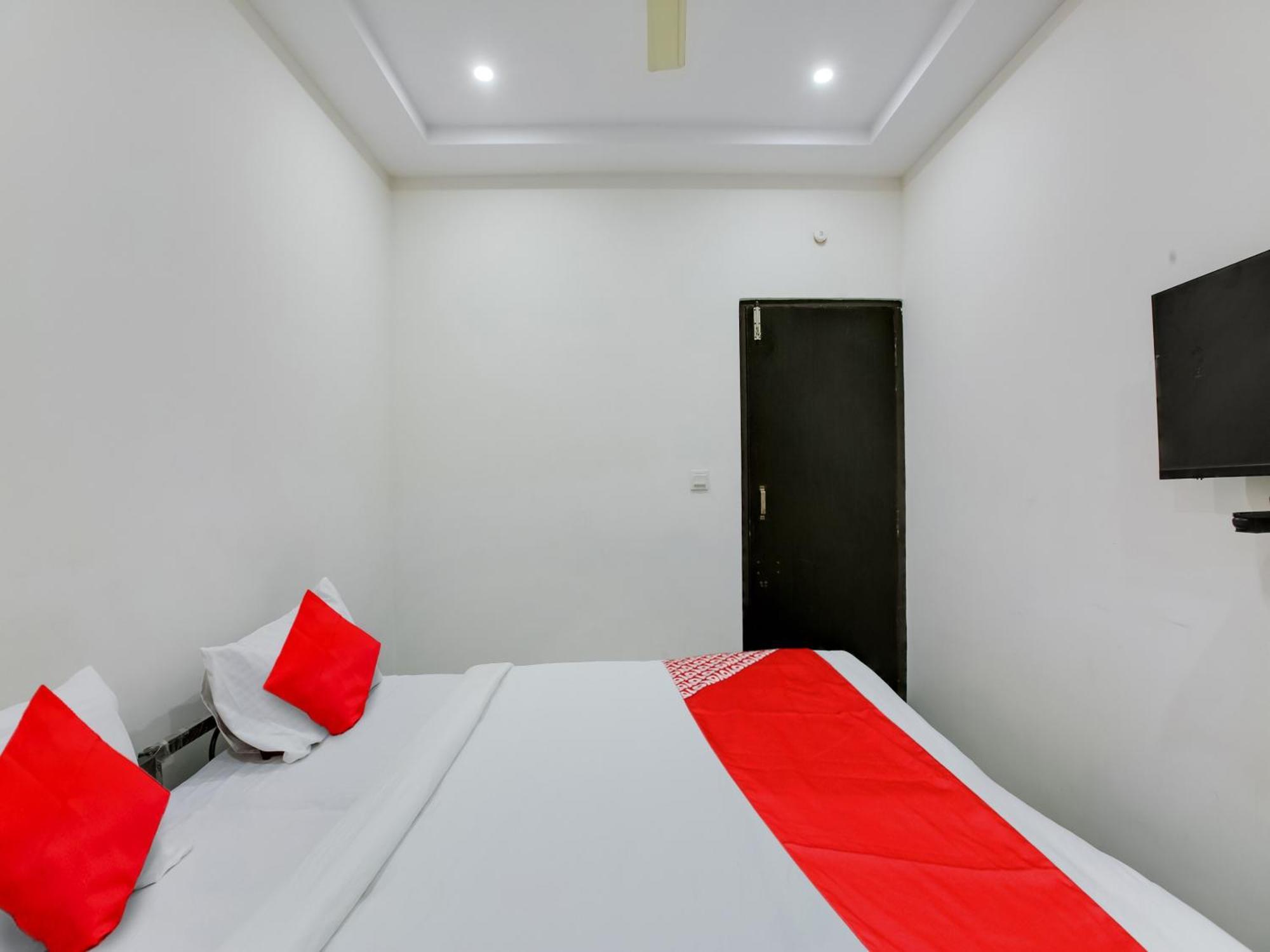 Hotel O Manjushree Boarding & Lodging Nearby Dr.Br Ambedkar Stadium Basveshwar Nagar Bangalore Extérieur photo